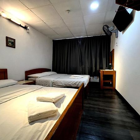 Madani Muslim Hotel Cameron Highlands Bagian luar foto